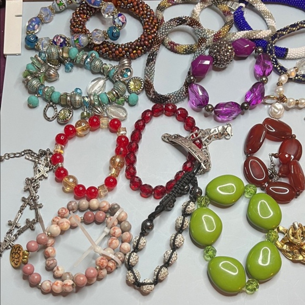 Bracelet lot